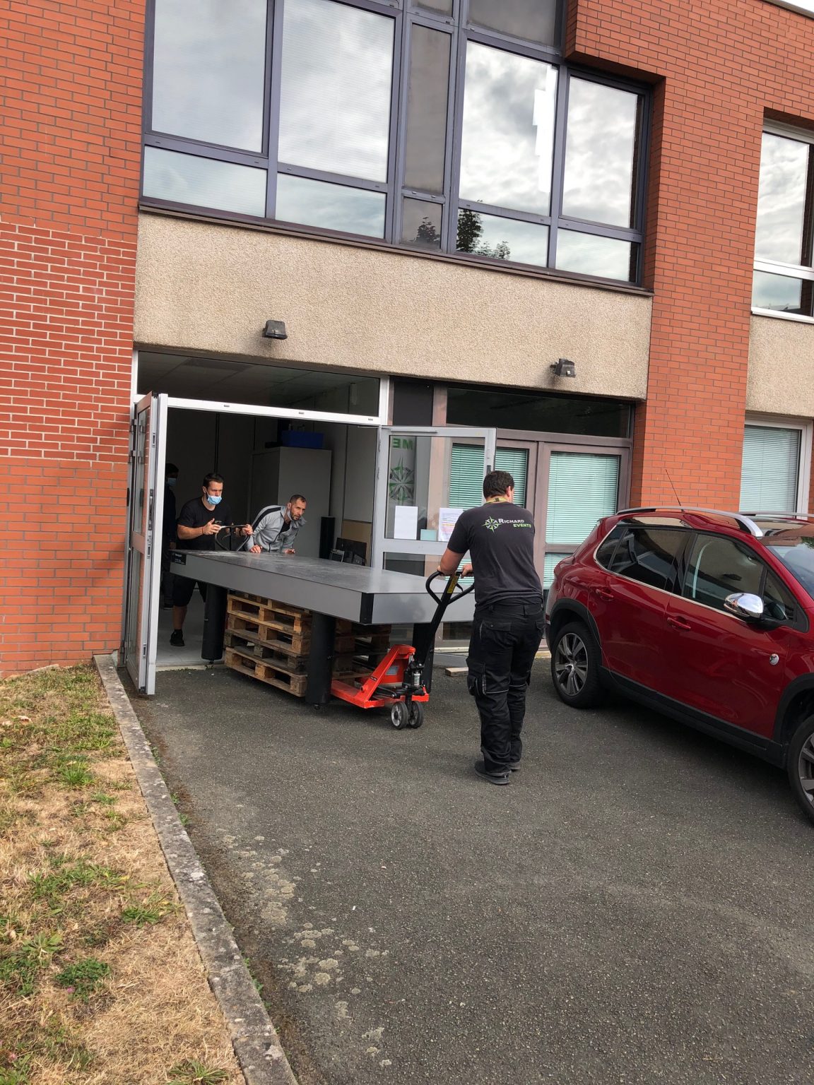 Suivi de courrier la poste pour un déménagement